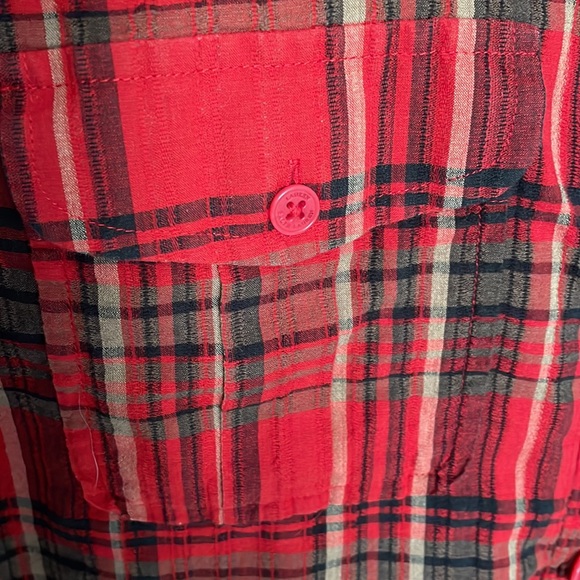 LRL, Lauren Ralph Lauren lightweight 100% cotton red button down shirt size M. - Picture 4 of 9